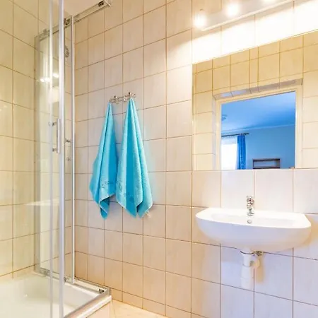 招待所 Pod Platanem 罗威