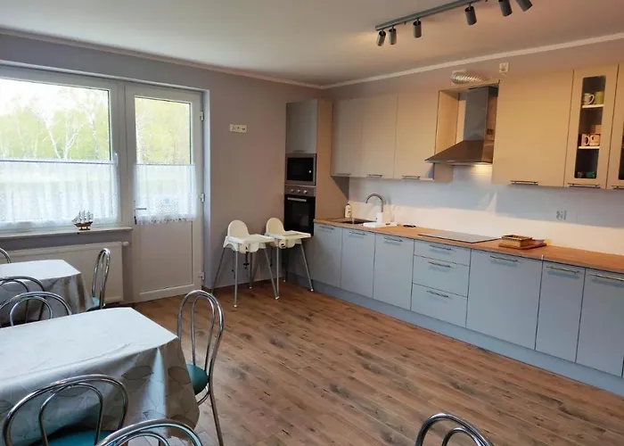 Pod Platanem Rowy (Pomerania)